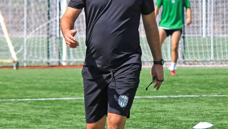 Bornova’nın Hedefi: Karşıyaka’yı Devirip Zirvede Kalmak!