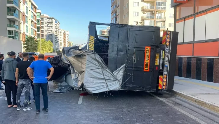 Buca’da TIR Kazası: Yaralılar Hastaneye!