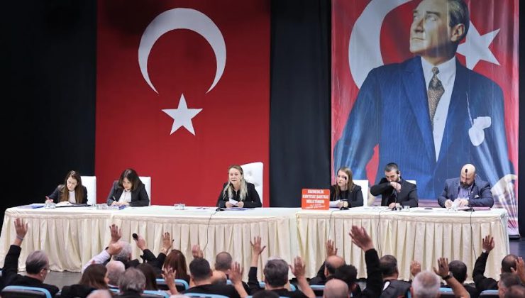 Konak’ta Kayyuma Karşı Siyah Protesto!