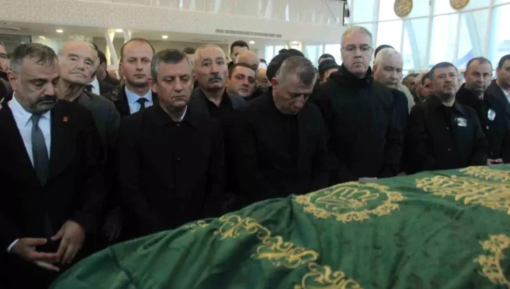 CHP Lideri Özgür Özel, Onur Günay’ı uğurladı