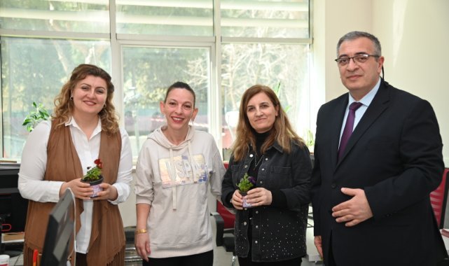 Manisa’da Kadın Çalışanlara Özel 8 Mart Kutlaması