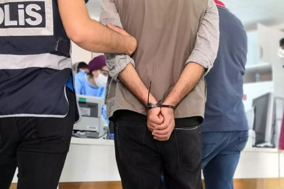 FETÖ Operasyonu: 5 İlde Künefe Zinciri Çökertildi!