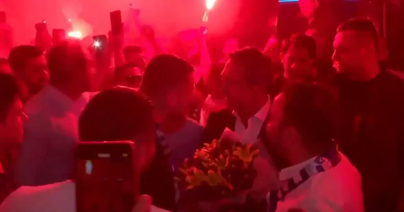 Ali Koç’a İzmir’de Meşale ve Coşkulu Karşılama!