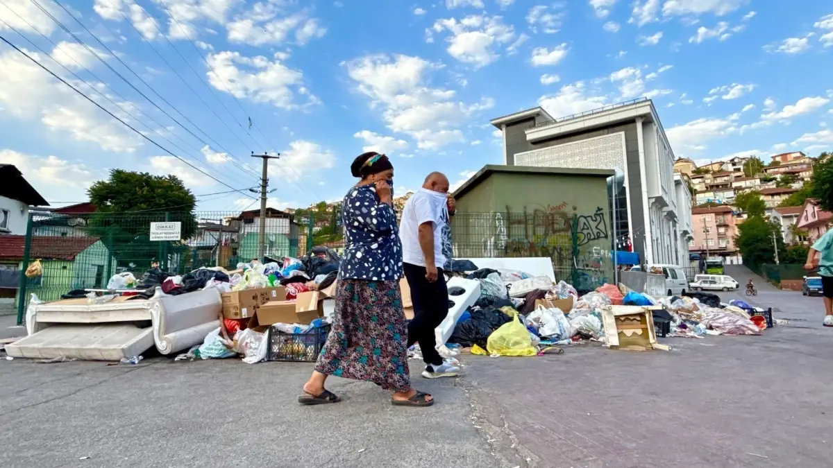 İzmit’te Çöpler Sağlığı Tehdit Ediyor!