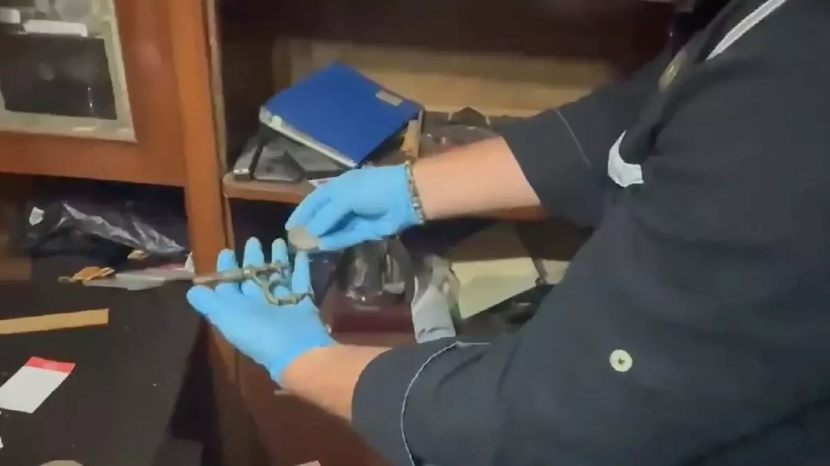 İzmir’de Tarihi Eser Kaçakçılığına Büyük Darbe!