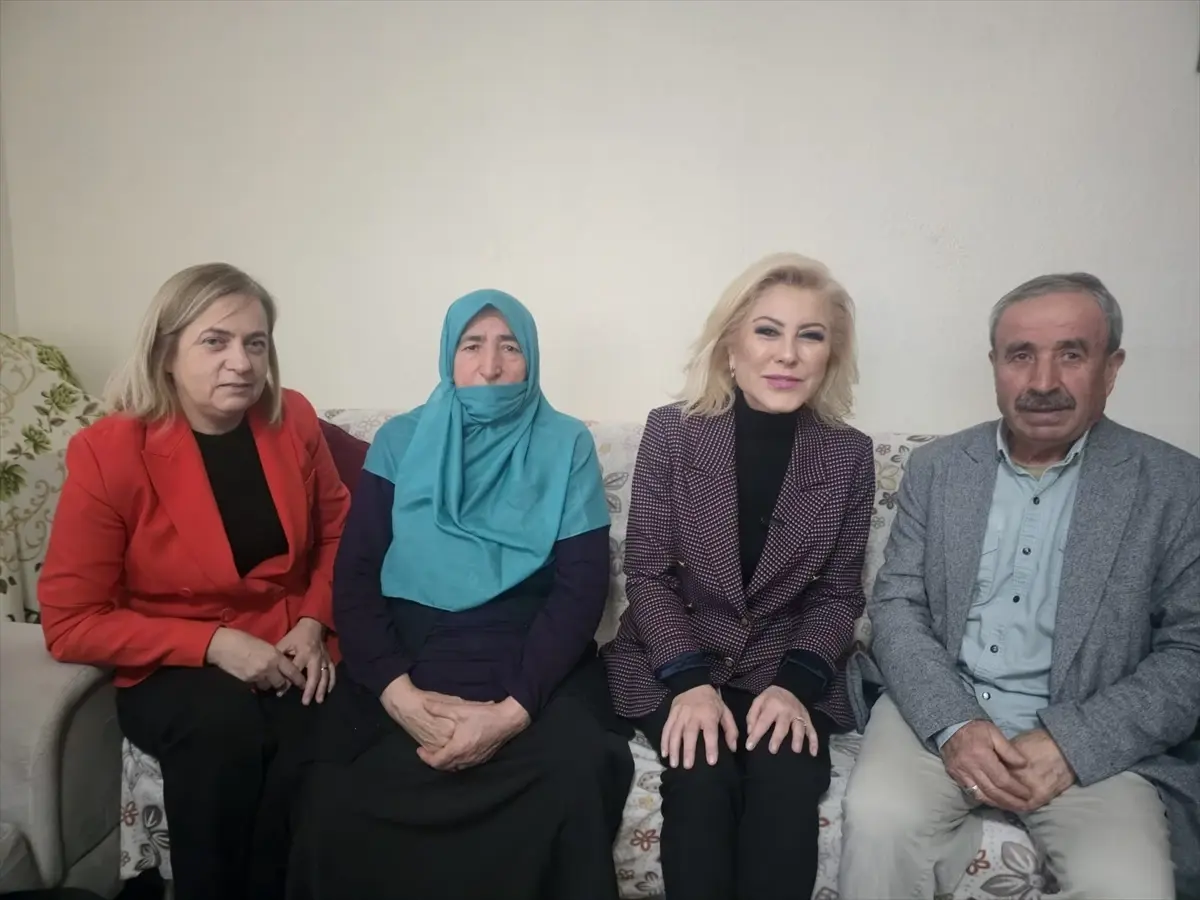 Şehit Ailesine Ziyaret: Terörsüz Türkiye Vurgusu