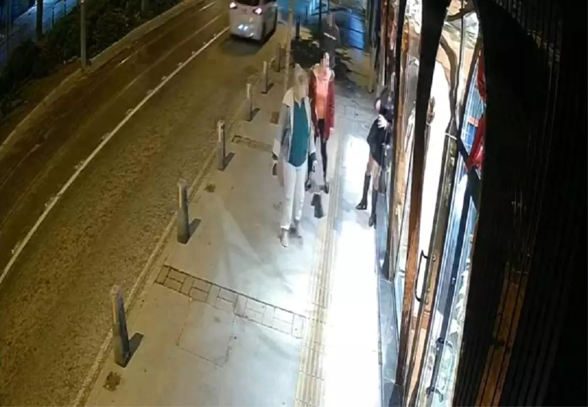 Alkollü Travesti Vitrin Camını Kırdı, Özür Diledi!