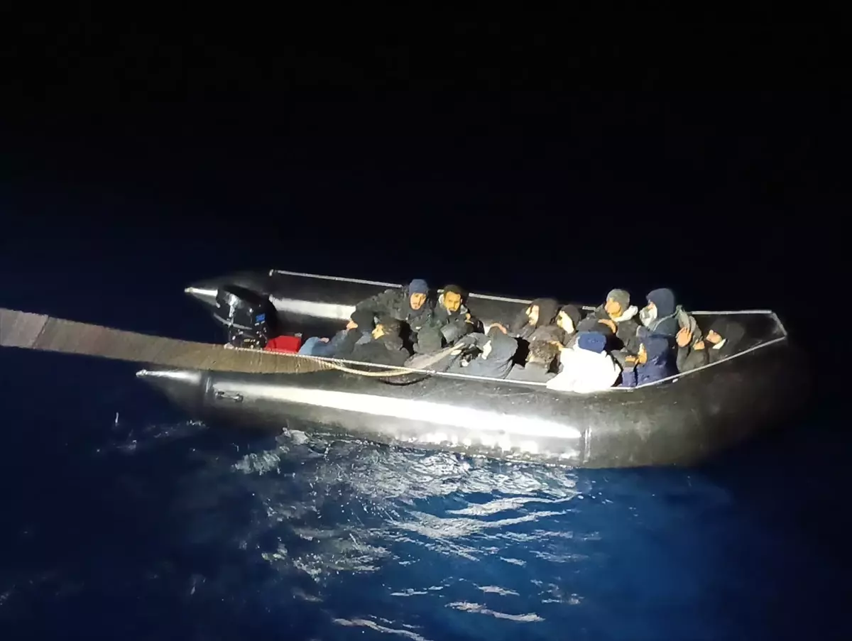 İzmir’de 99 Düzensiz Göçmen Yakalandı!