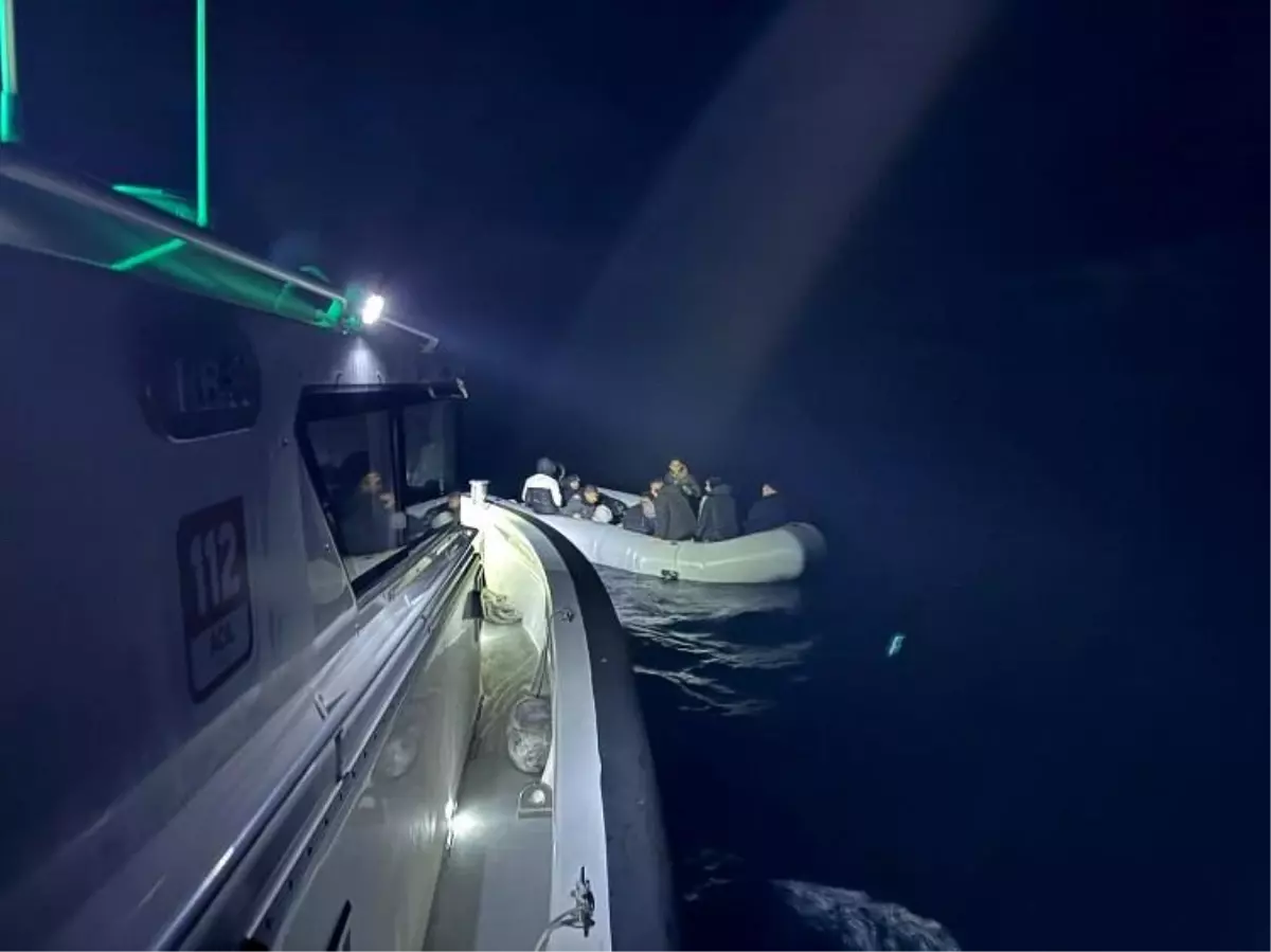 İzmir’de 120 Düzensiz Göçmen Kurtarıldı!