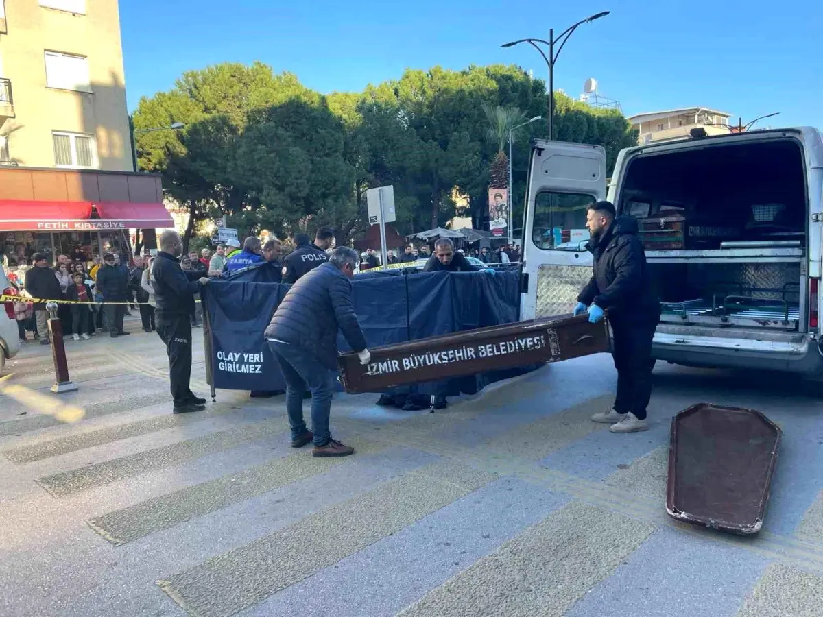 Çöp Kamyonu Yaya Geçidinde Kadını Ezdi: 1 Ölü