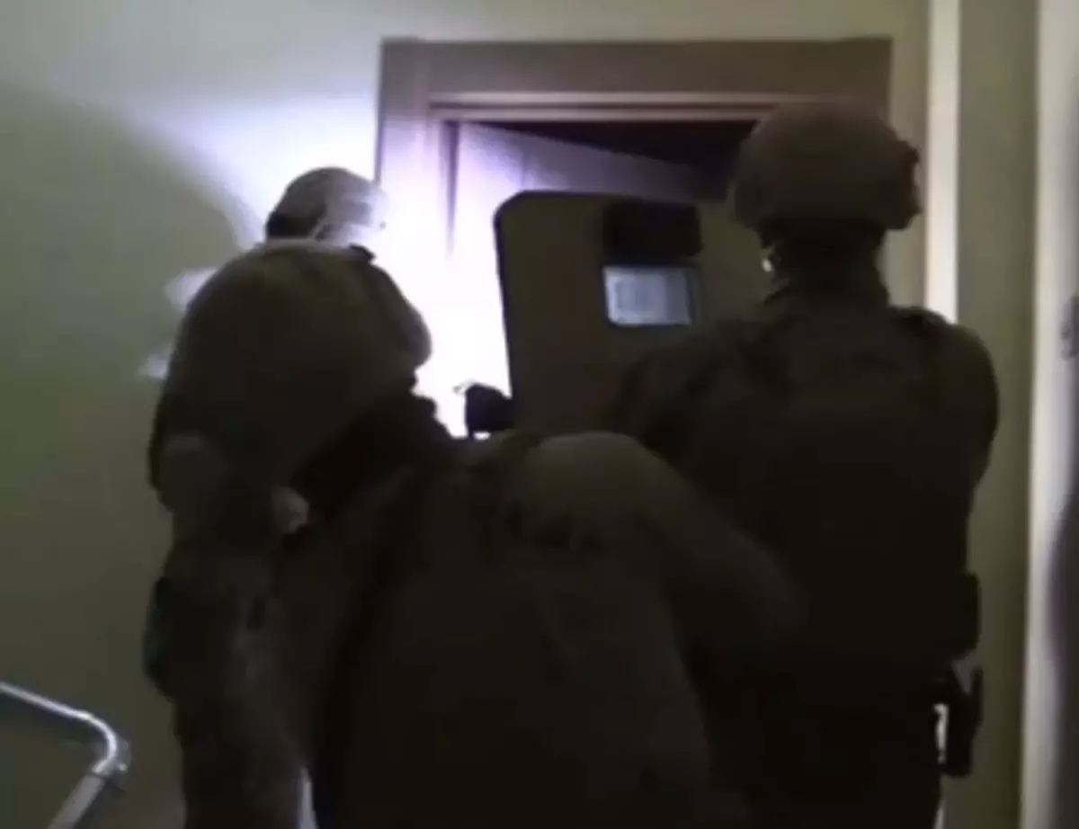 İzmir’de FETÖ Operasyonu: 15 Gözaltı Var!