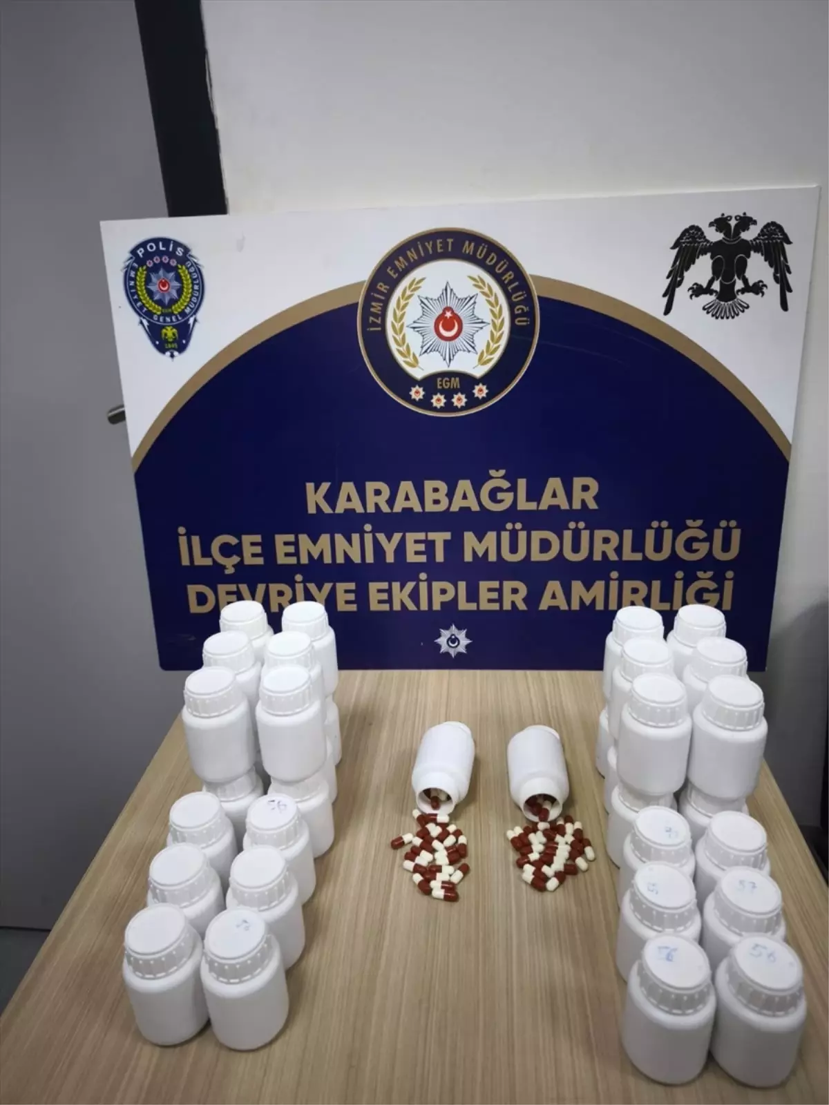 İzmir’de Uyuşturucu Operasyonu: 2 Gözaltı!