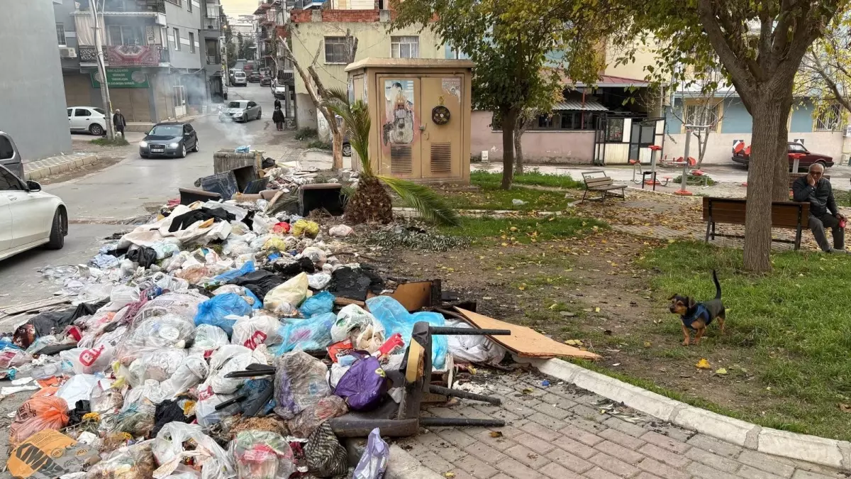 Buca’da Çöp Dağlarına Karşı İsyan Büyüyor!
