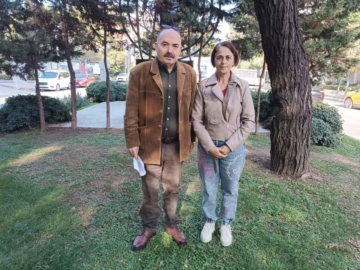 İzmirli Çift, Danışmanına 300 Bin Avro Kaptırdı!