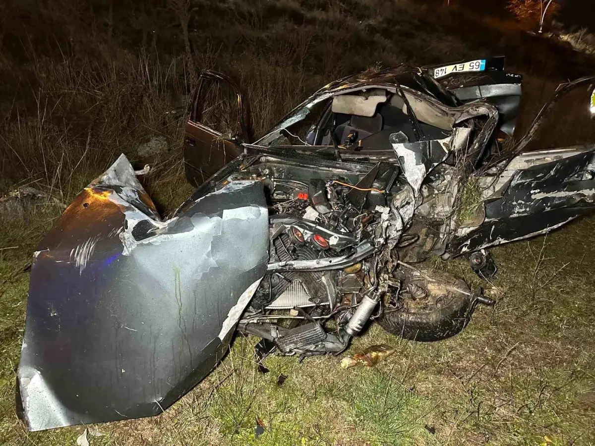 Uşak’ta Feci Kaza: 2 Genç Hayatını Kaybetti!