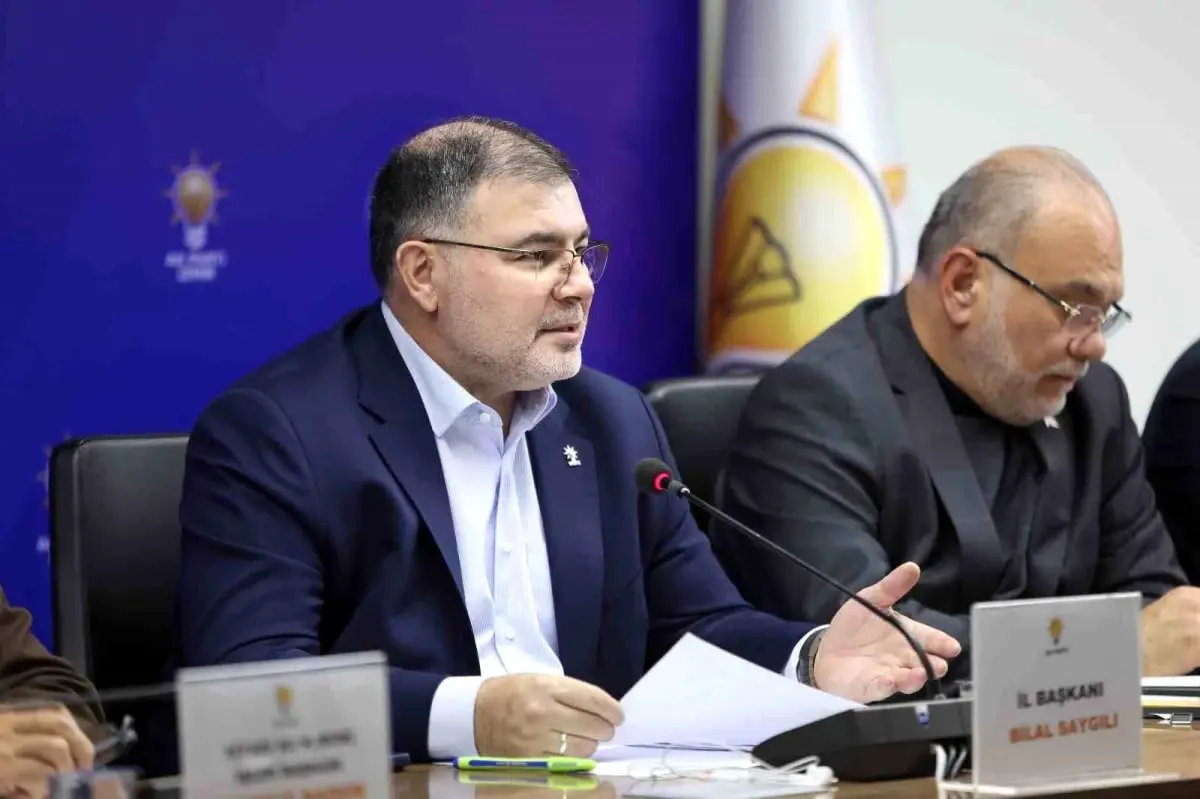 AK Parti Üye Sayısında Rekor Artış: İzmir Öne Çıkıyor!