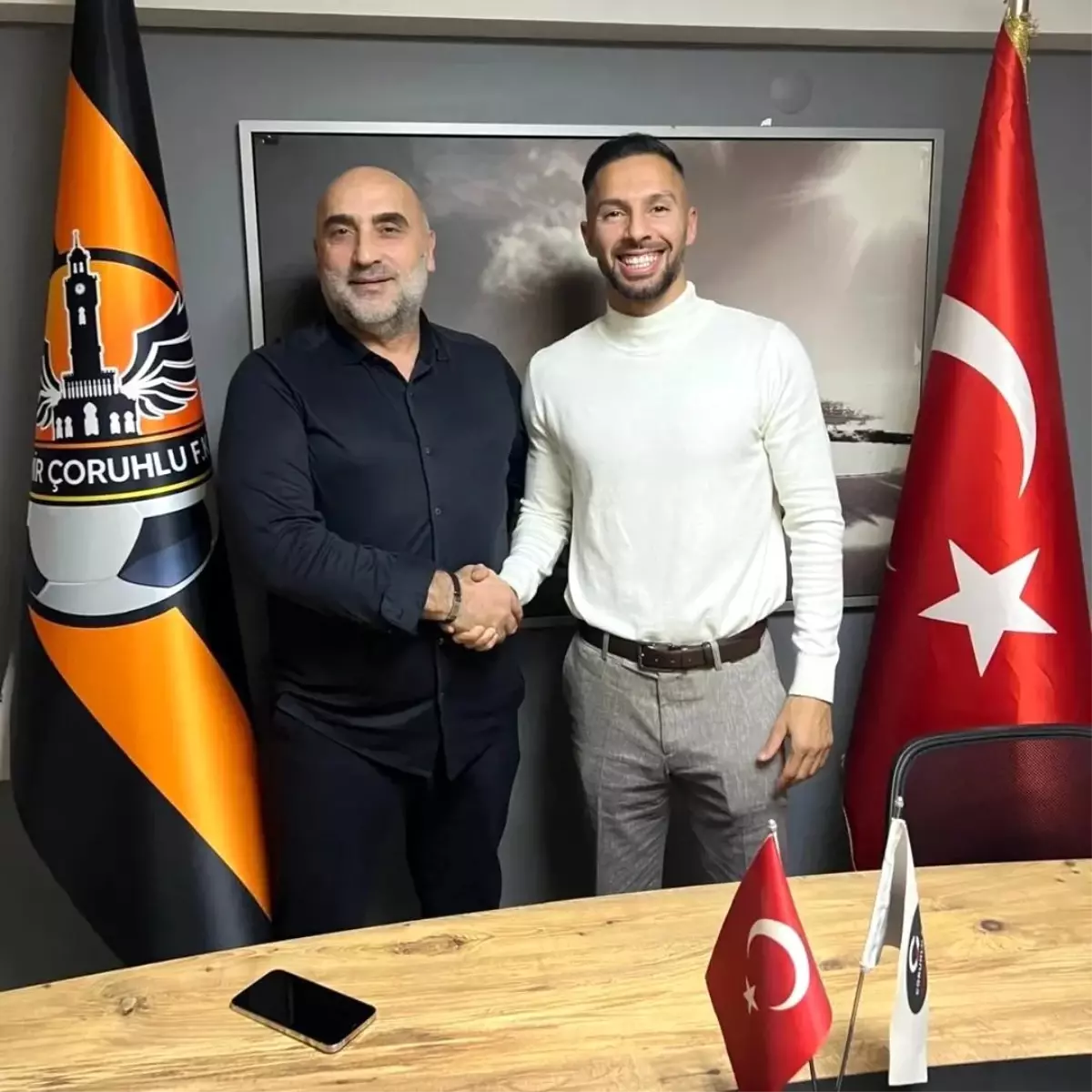 İzmir Çoruhlu FK, Yasin Öztekin’i Transfer Etti!