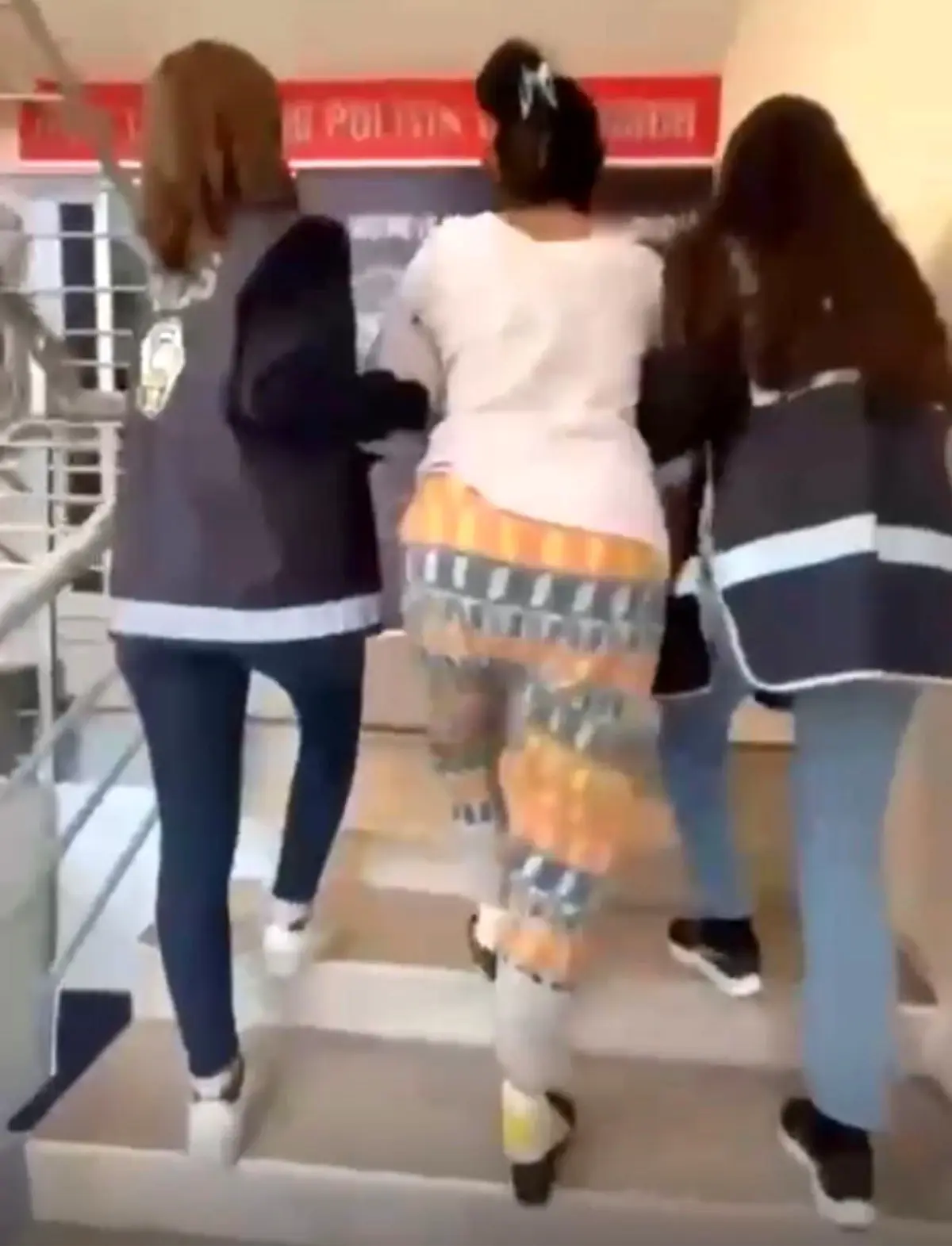 61 Yıl Cezalı Kadın İzmir’de Yakalandı!