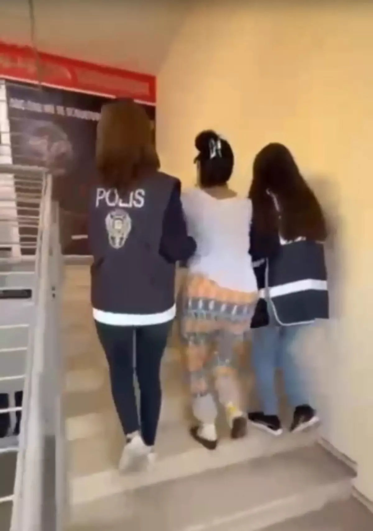 61 Yıl Cezalı Kadın İzmir’de Yakalandı!