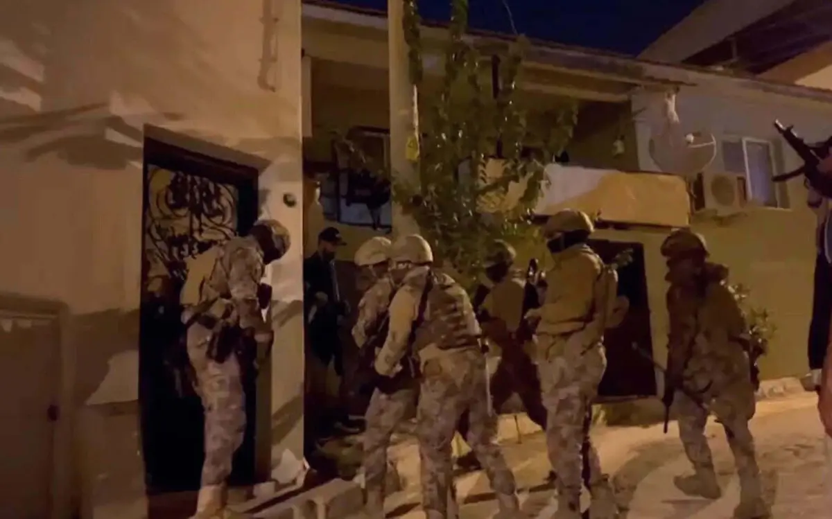 İzmir’de DEAŞ’a Büyük Operasyon: 3 Gözaltı!