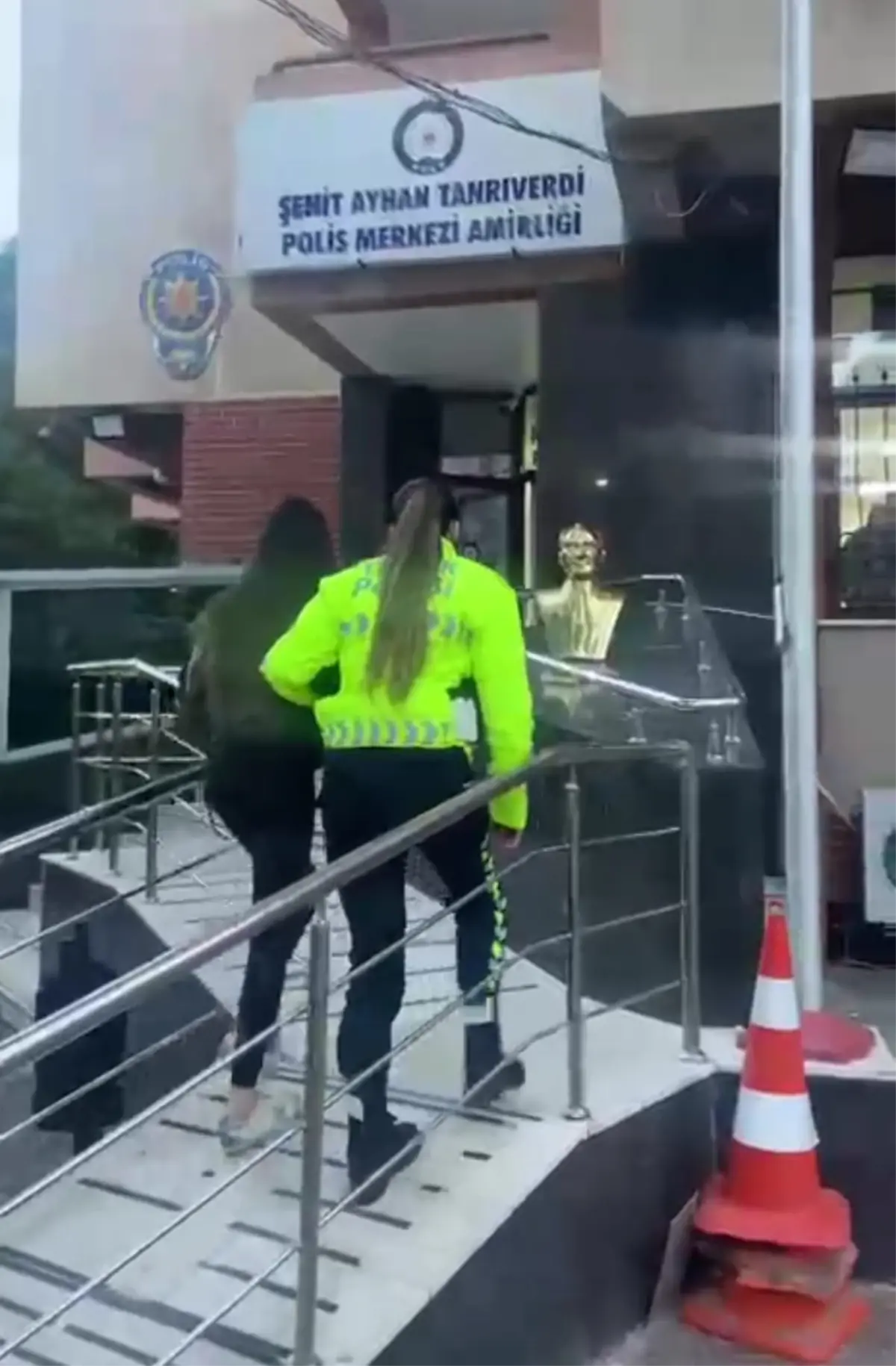 Makas Atan Kadın Sürücüye 23 Bin TL Ceza!