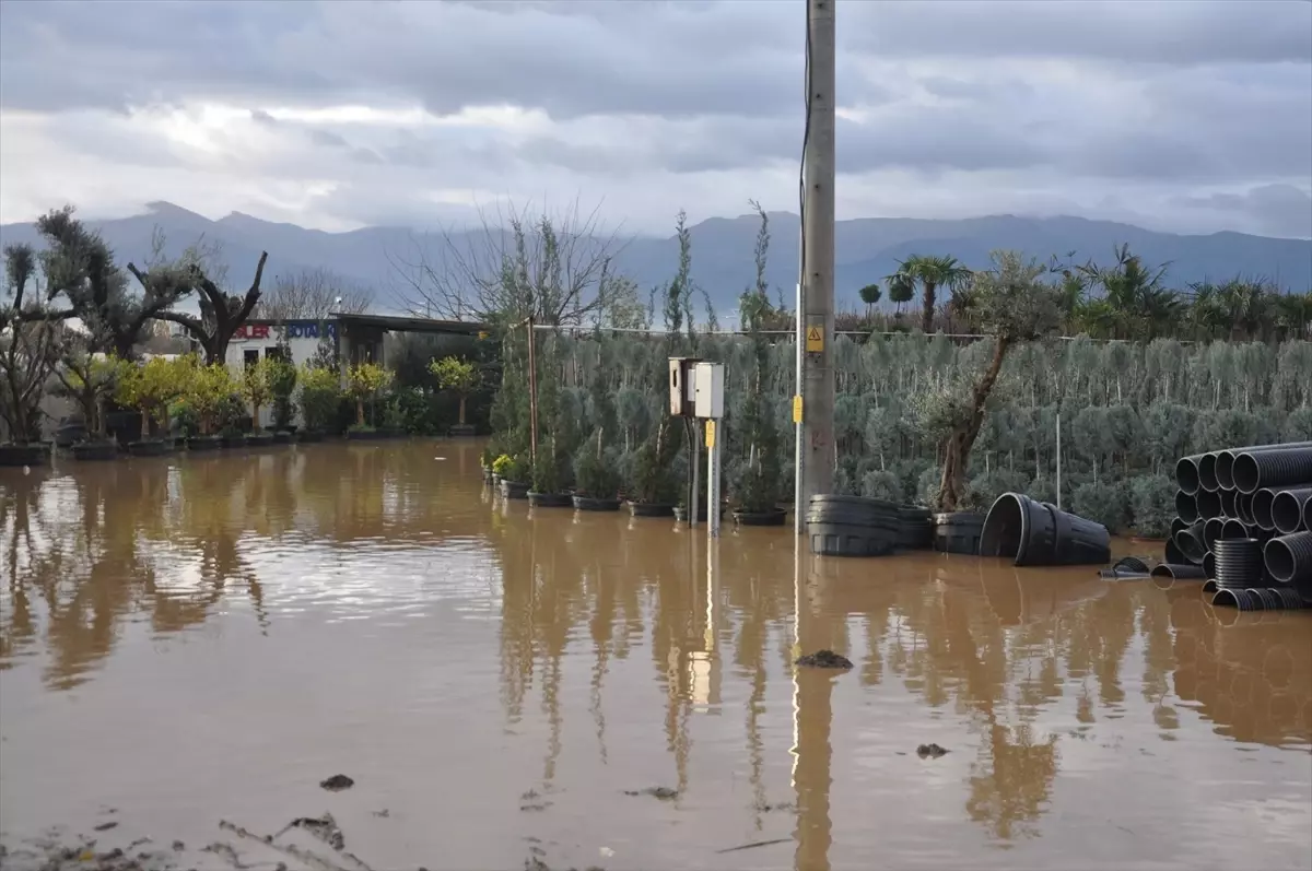 Ödemiş’te Aşırı Yağışlar Hayatı Olumsuz Etkiliyor