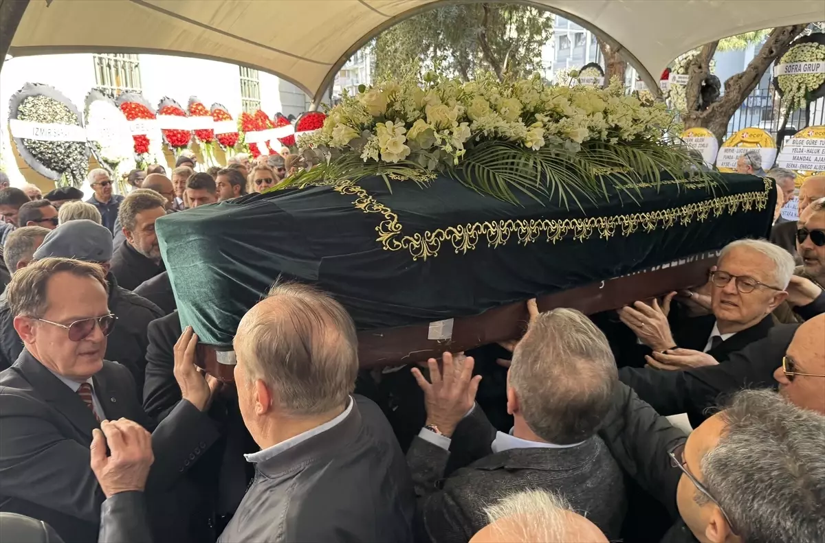 İzmir’de İş İnsanı Akgerman Son Yolculuğuna Uğurlandı