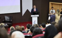 Kasapoğlu gençlere seslendi: “Yetkinin sahibi siz değil, millettir”