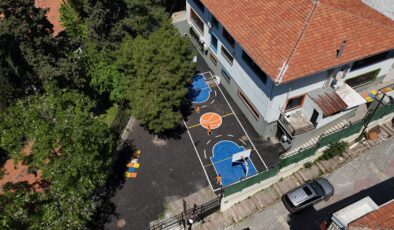 Konak’ta ‘renkli dokunuş’ okul bahçelerine de geldi