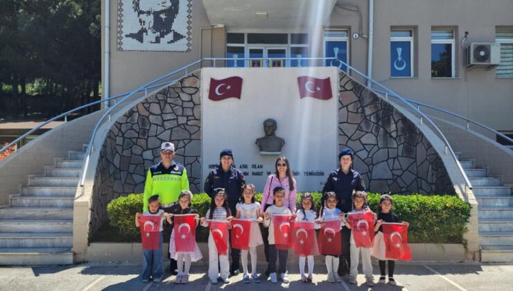 Minik Öğrenciler Jandarmayı Ziyaret Etti!