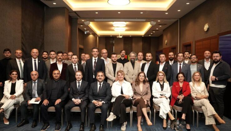 İzmir’de Türkiye-Azerbaycan Ekonomi Toplantısı Yapıldı