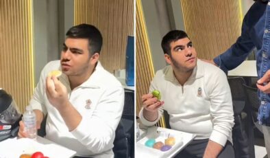 Genç Adam İzmir Bombasını 15’li Girdi!