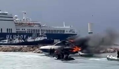 Çeşme’de Motoryatta Çıkan Yangın Paniğe Neden Oldu!