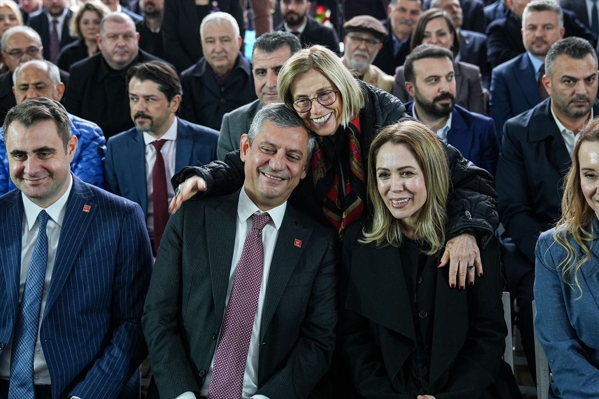 Özgür Özel: ‘İmamoğlu Davasında Tahliyeler Sürecek’