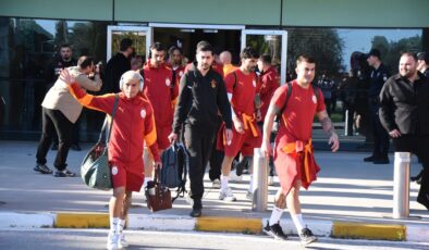 Galatasaray, İzmir’de Taraftarla Coşkulu Karşılama!