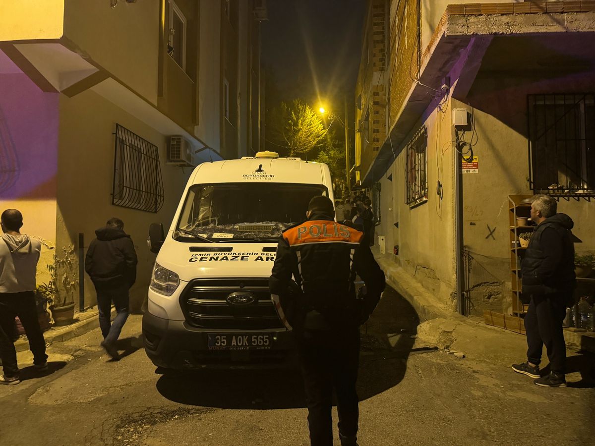 Eşinin Tabancasıyla Hayatını Kaybetti!