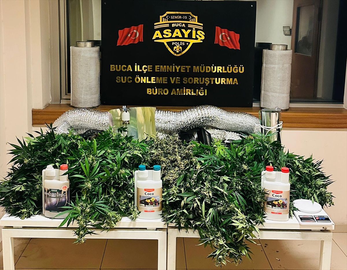 İzmir’de Uyuşturucu Operasyonu: 2 Gözaltı!