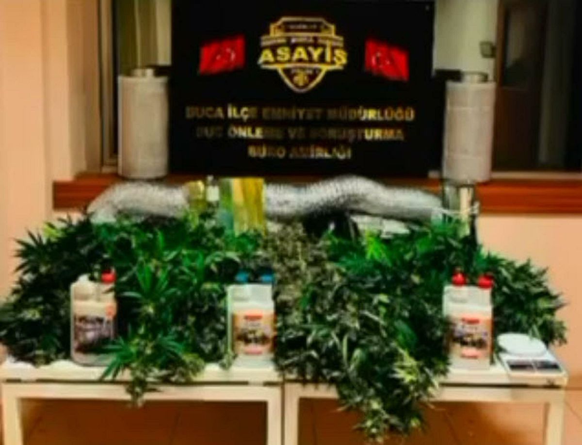 İzmir’de Uyuşturucu Operasyonunda 2 İranlı Yakalandı