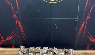 İzmir’de Yangın Çıktı, Uyuşturucu ve 10 Gözaltı