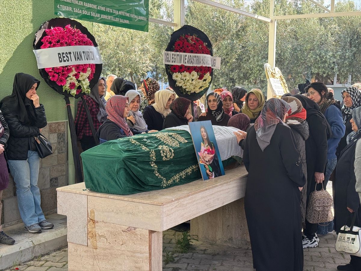 Genç Doktor Beyza Nur Pürmüs’ün Veda Töreni