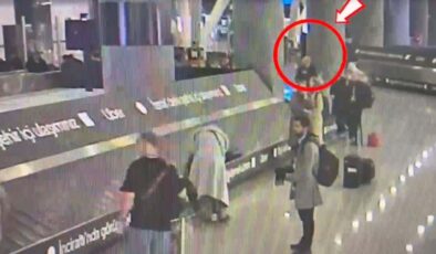 İzmir’de Havalimanında 127 Kapsül Uyuşturucu Yakalandı