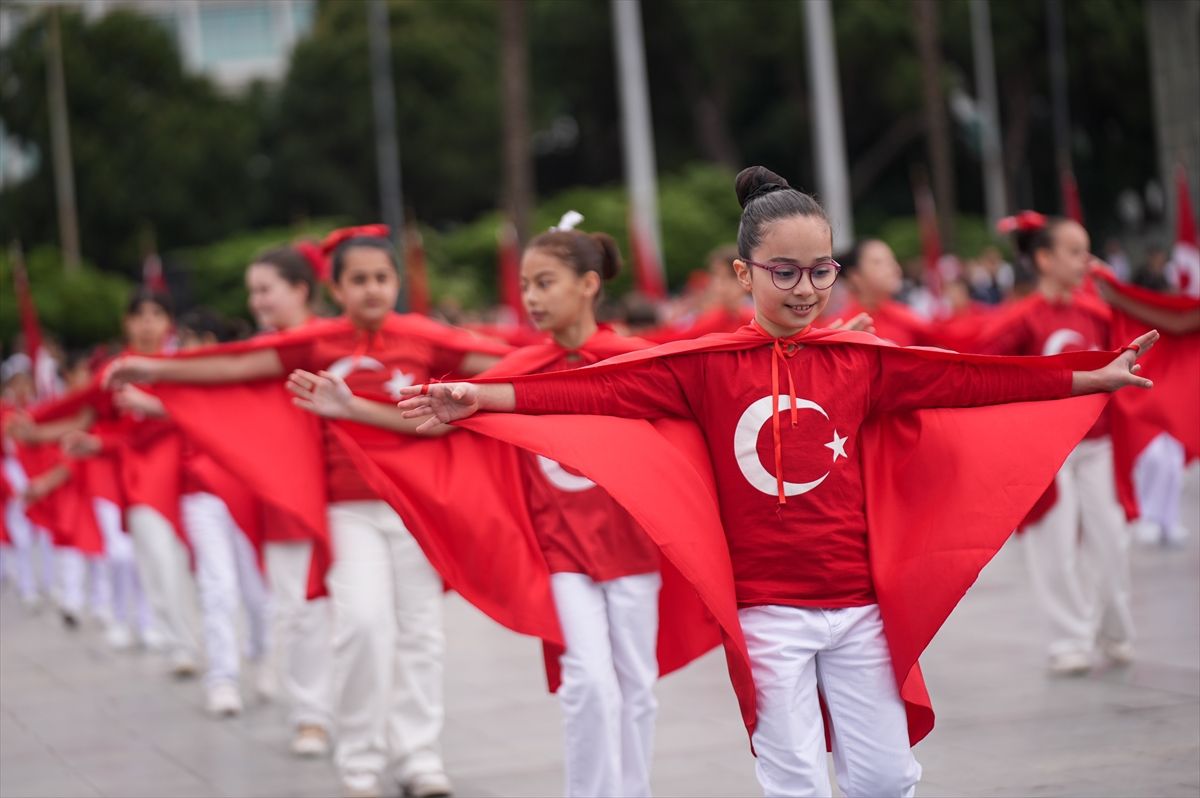 23 Nisan’da Ege’de Coşkulu Kutlamalar Gerçekleşti!