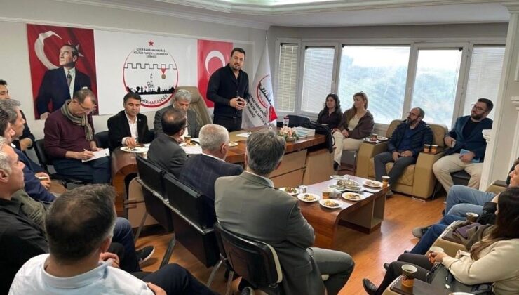 İzmir’de Dayanışma Ruhu: Narlı Yeniden Başkan!