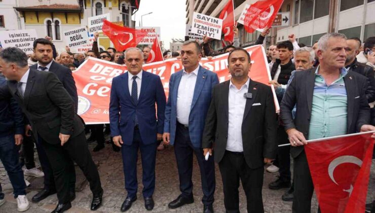 Kemeraltı Esnafından Otopark İçin Kepenk Eylemi!