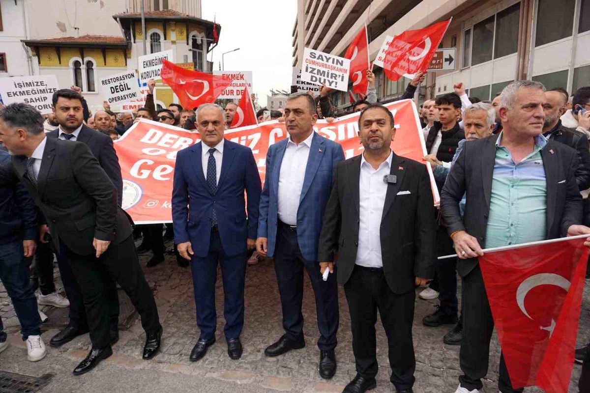 Kemeraltı Esnafından Otopark İçin Kepenk Eylemi!