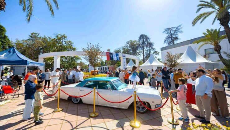 Klasik Araçlarla Zamanda Yolculuk: İzmir’de Fuar!