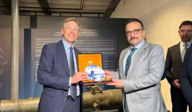 İzmir’de 17. Yüzyıl Hazine: Hollanda Topu Sergilendi