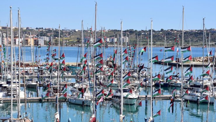 İsrail, Gazze’ye Yardım Göndermeli!