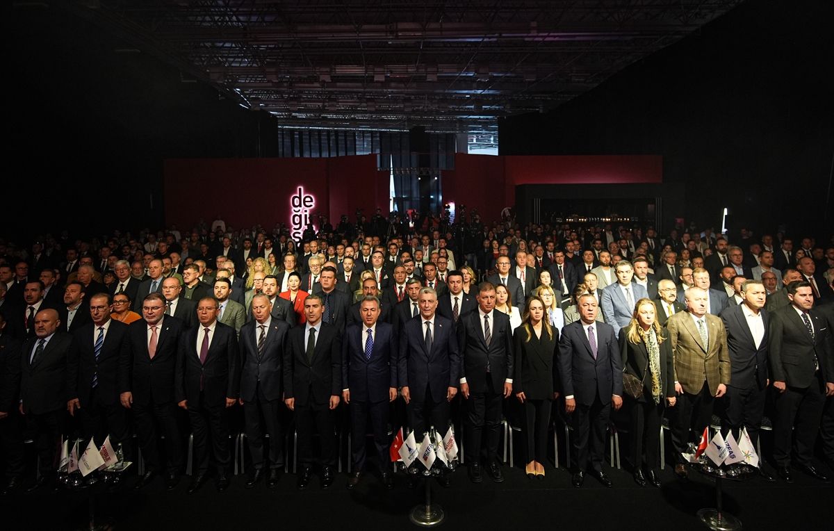 Türkiye Enerji Krizine Rağmen İhracatta Büyüyor!