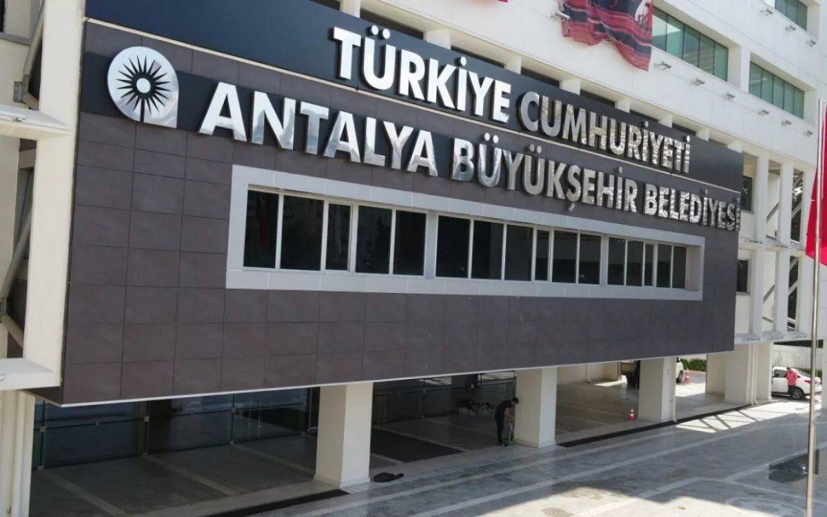 Antalya merkezli operasyon Denizli’ye genişledi: 34 kişi hakkında gözaltı kararı